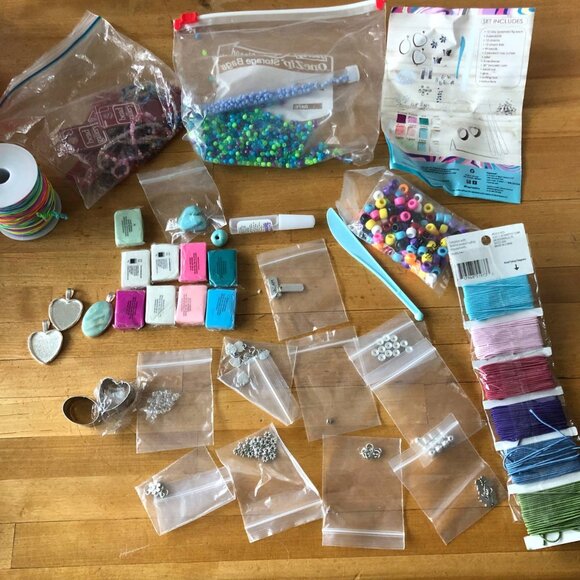 Set for Making Own Inspiring Jewelry Bracelet Necklaces Kit Charm Clay Beads - Picture 1 of 8